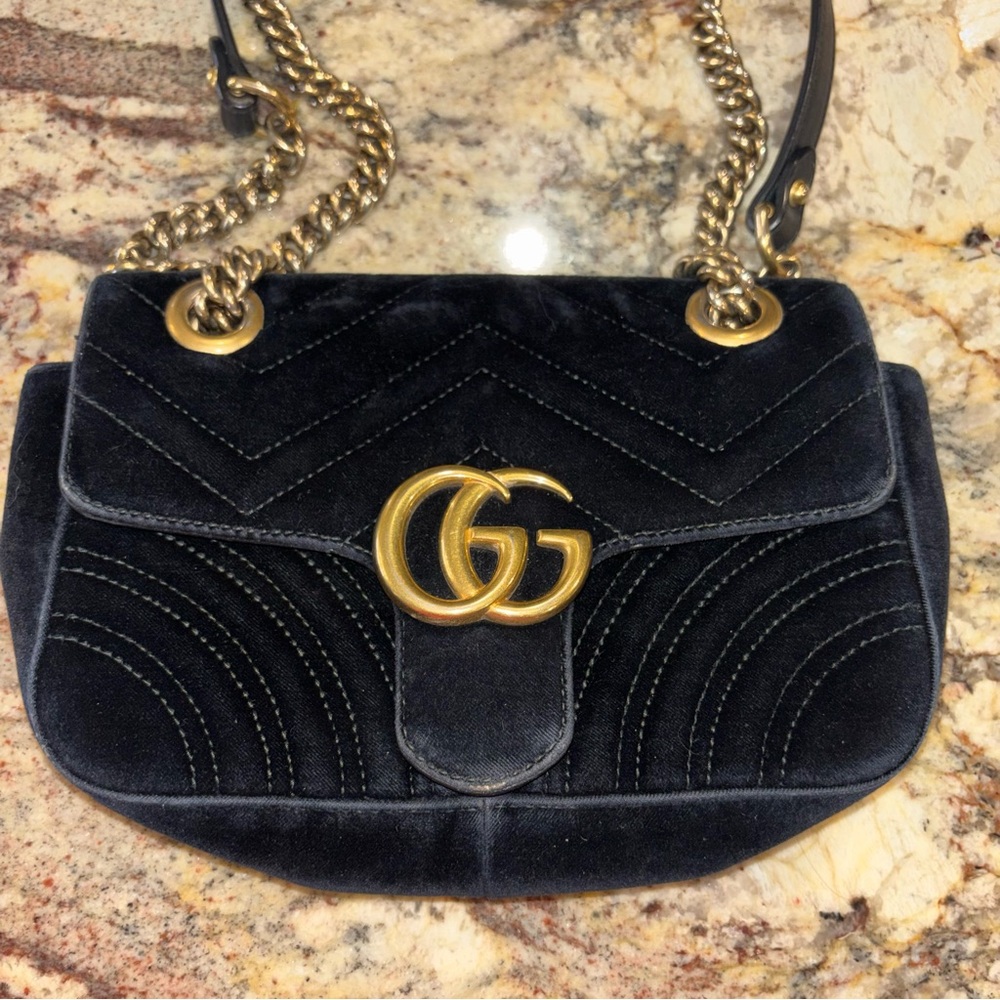 Gucci Black Velvet Marmont Shoulder Bag GG Authentic - Picture 3 of 10